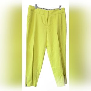 Peter Nygard Women Capri Pants Comfort Wait Chelsea Strerch  Size 10 Yellow